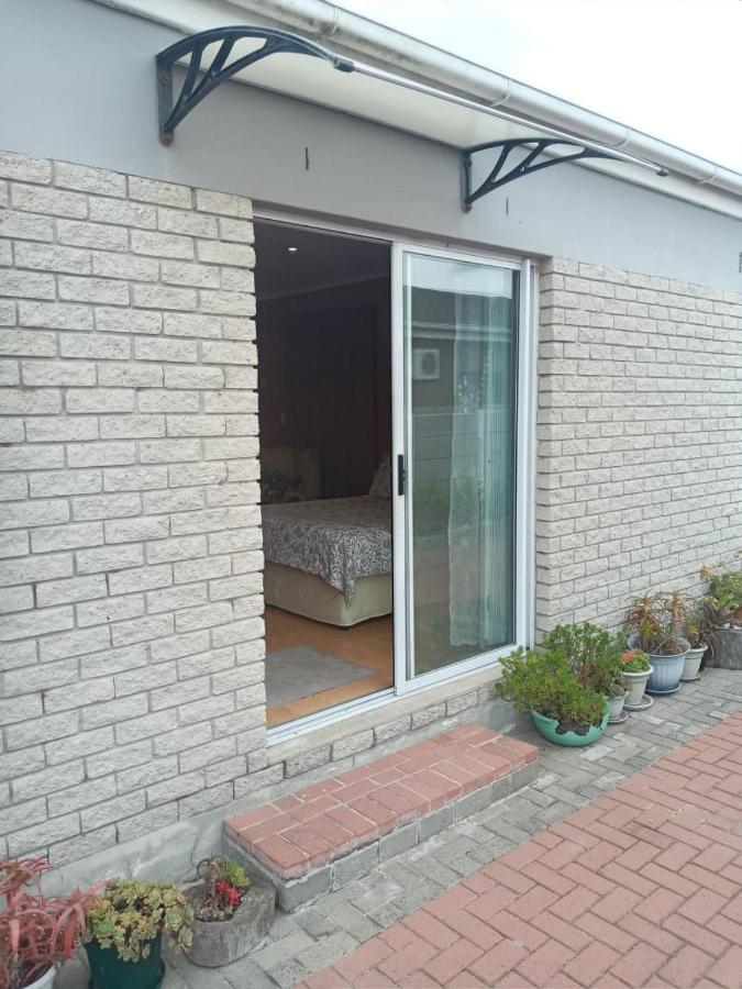 Birds Holiday Accommodation 1 Kapstadt Exterior foto
