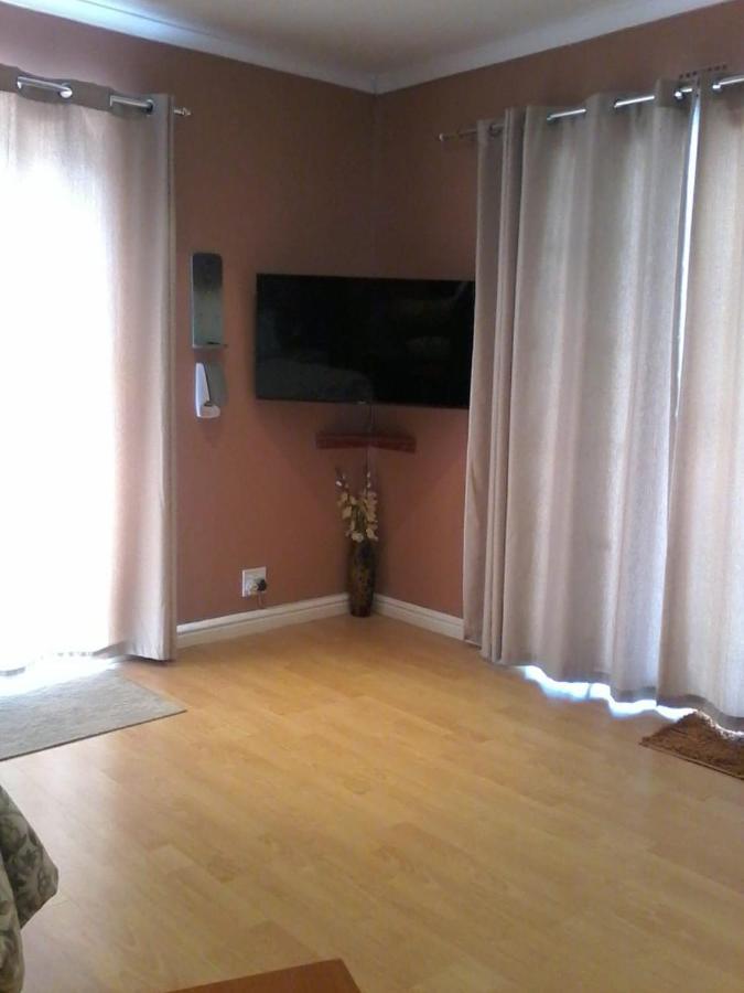 Birds Holiday Accommodation 1 Kapstadt Exterior foto